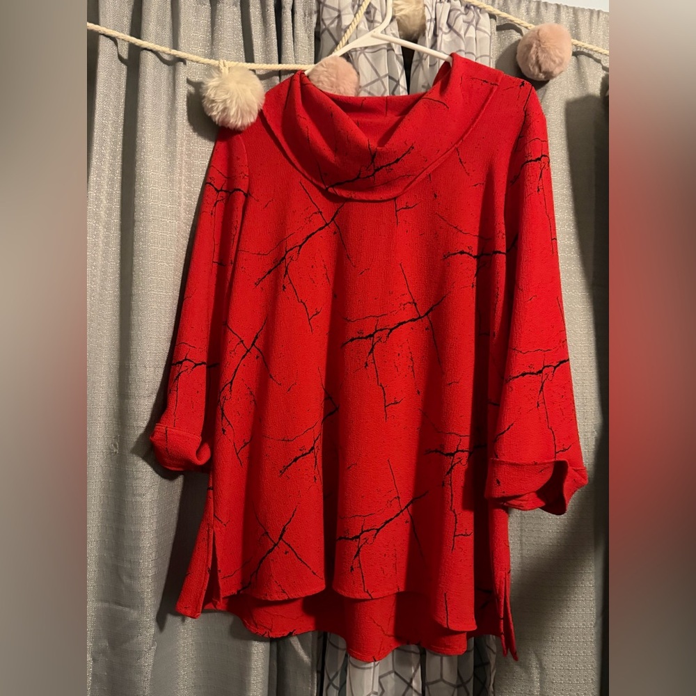 Ali Miles Black and Red Tunic